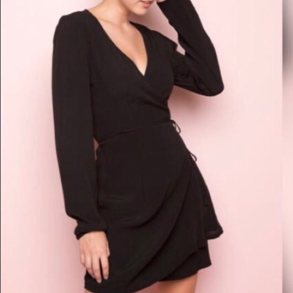 NWOT ⭐️ Brandy Melville black Laura dress wrap tie
